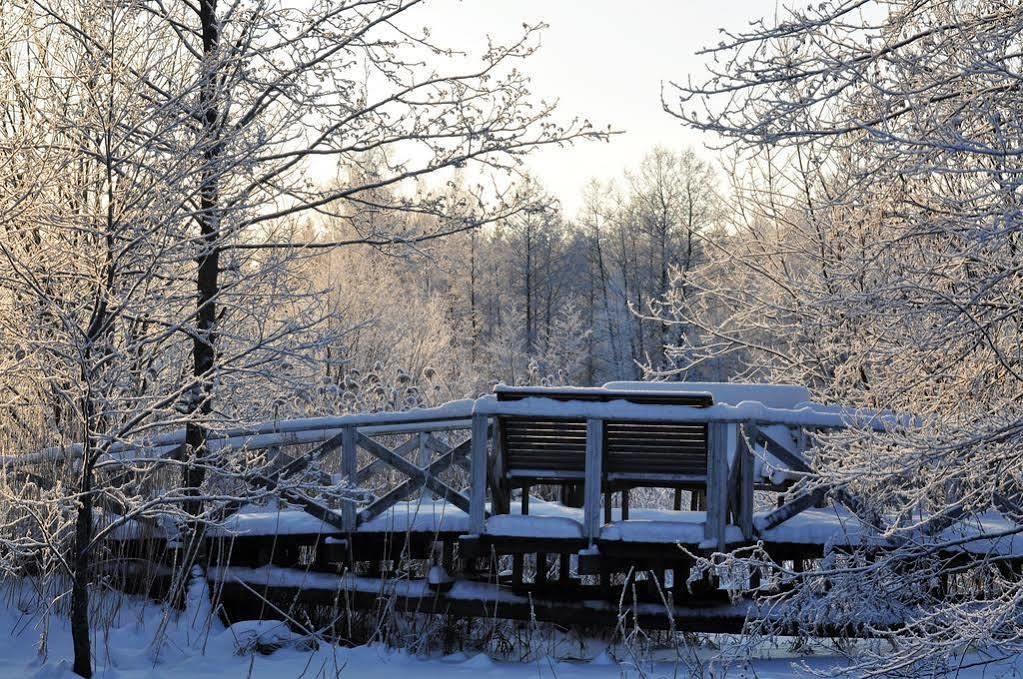 Hotel Hanhi Lapinjärvi Buitenkant foto